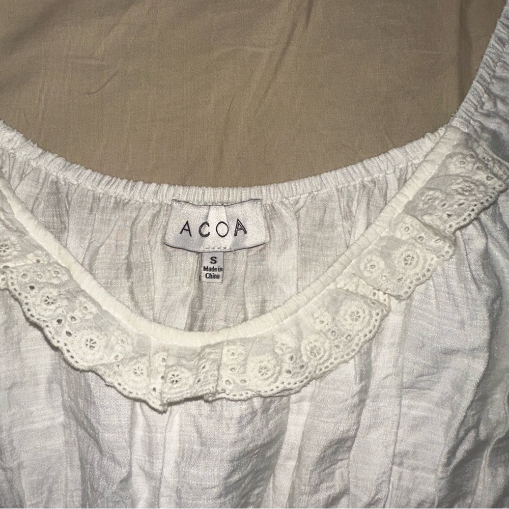 NWOT White Ruffle Cropped Top - Picture 7 of 9